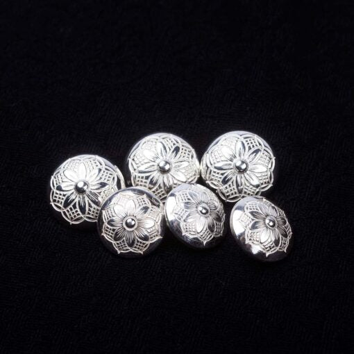 Gravert knapp - Hasla